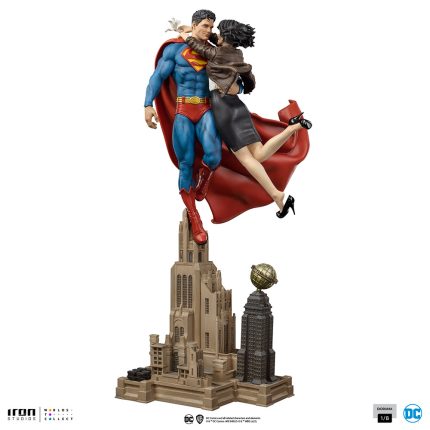 Superman and Loic Lane Diorama 1/6
